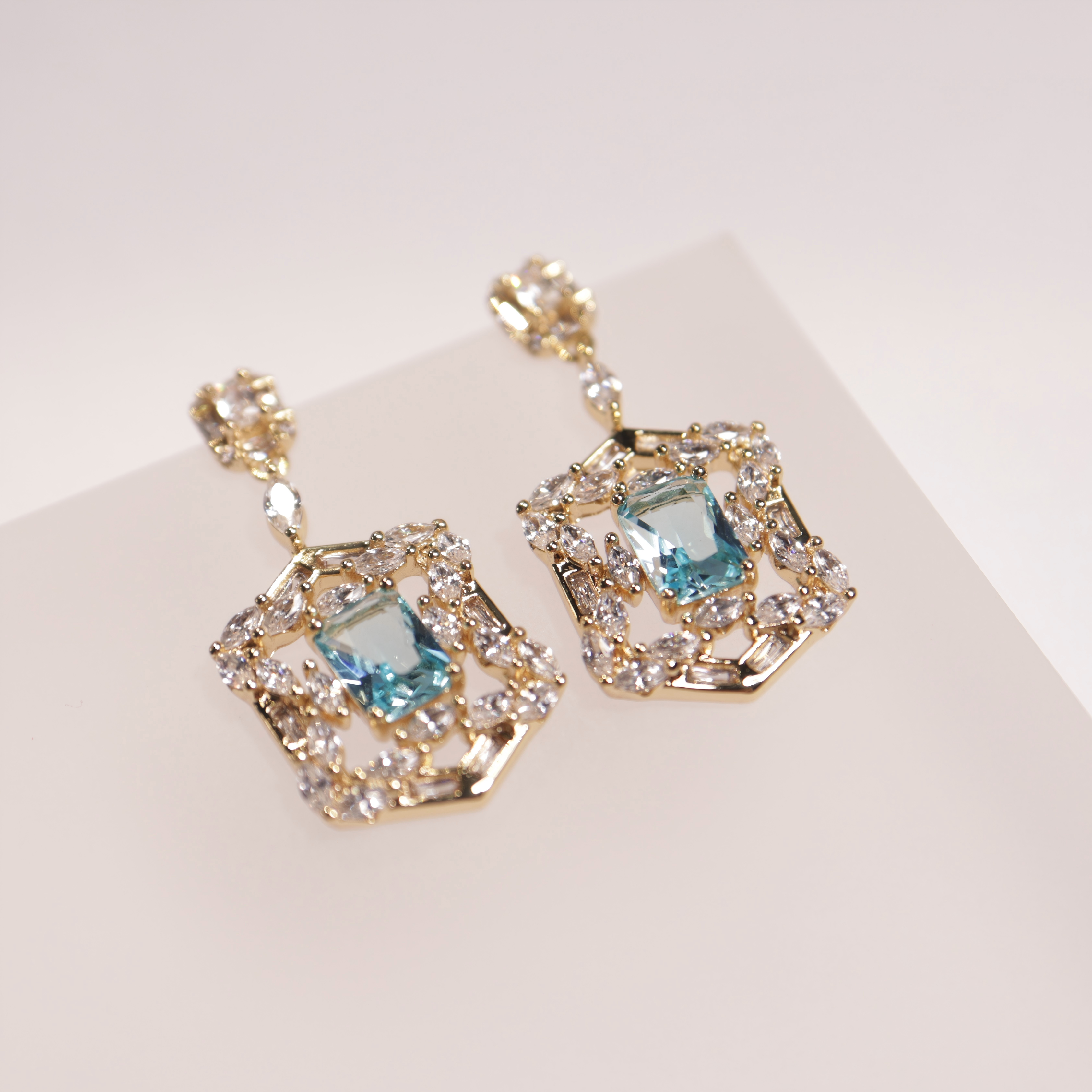 Ethereal Prism | Crafted light, eternal shine.