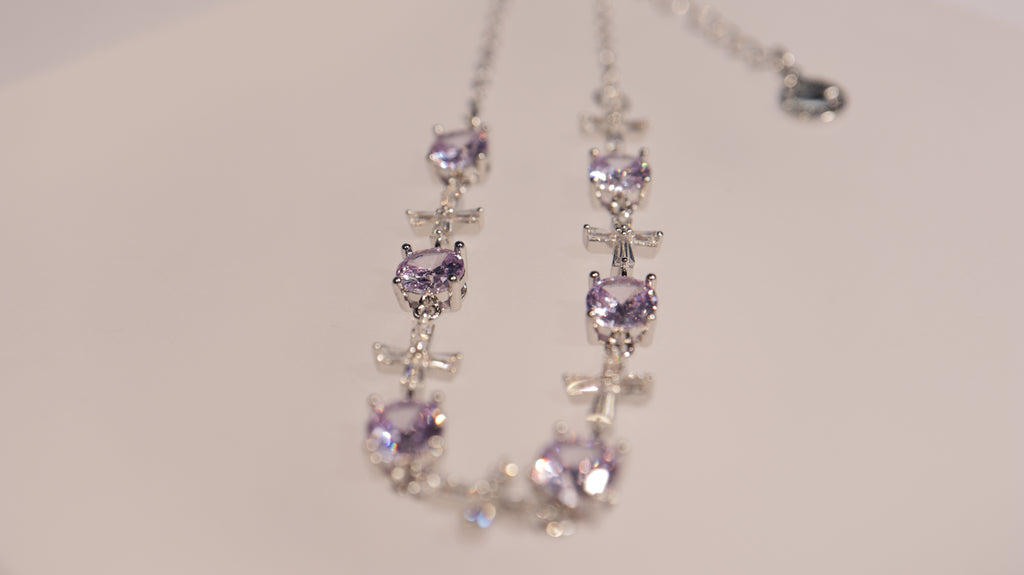 Serene Bloom Bracelet | Lab-grown crystal with a brilliant, refined sparkle.