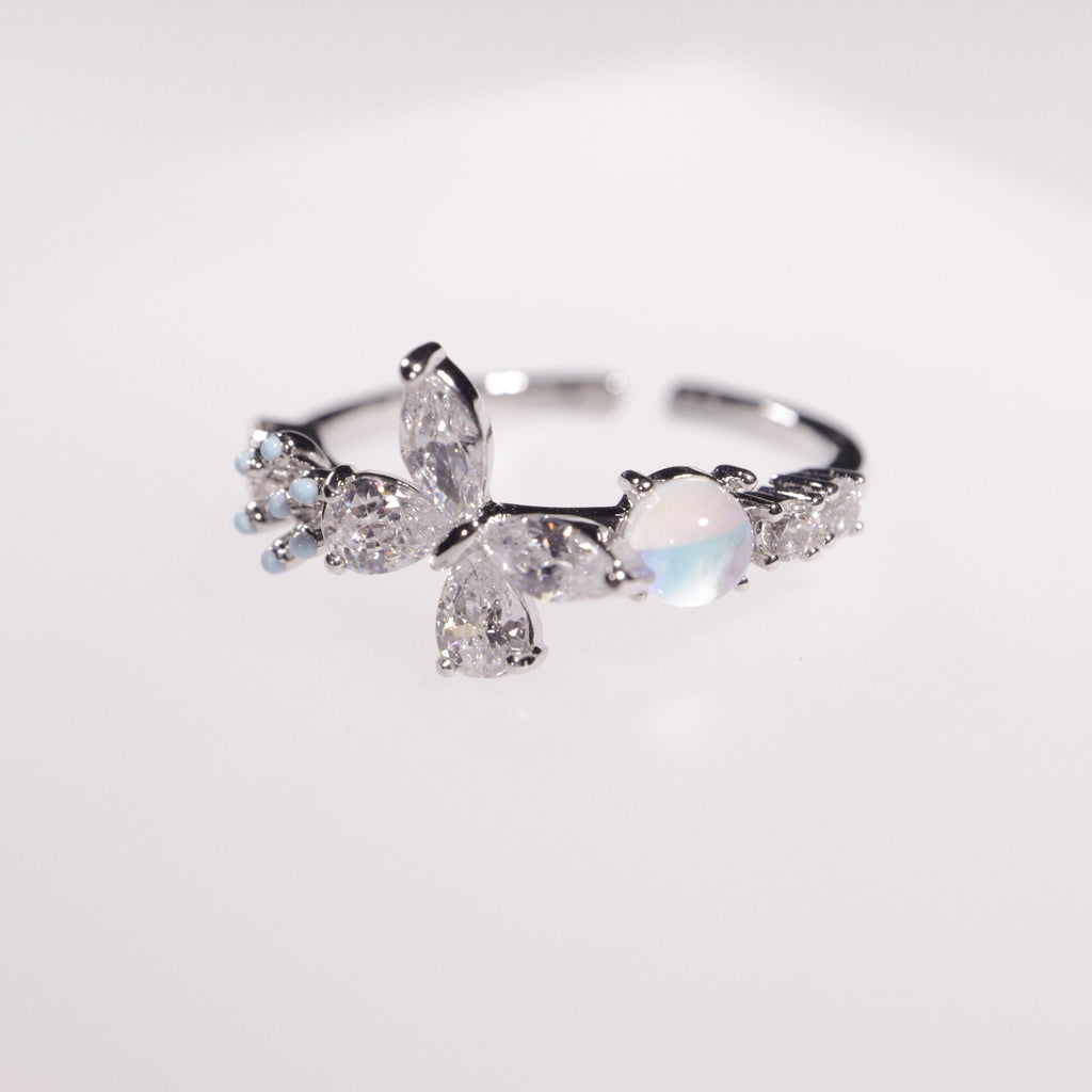 Luna Bloom | moonlight meets crystal