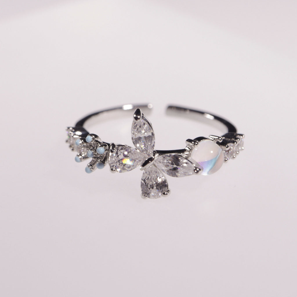 Luna Bloom | moonlight meets crystal