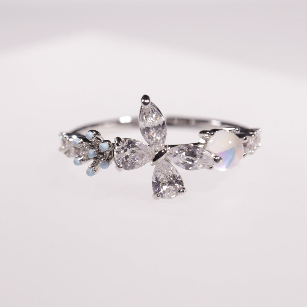 Luna Bloom | moonlight meets crystal