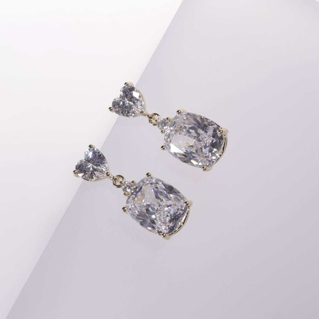 Echo Hearts | where romance meets brilliance