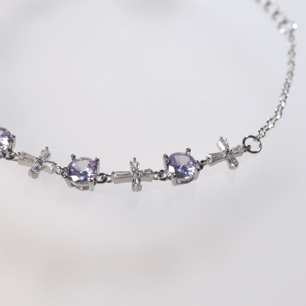 Serene Bloom Bracelet | Lab-grown crystal with a brilliant, refined sparkle.